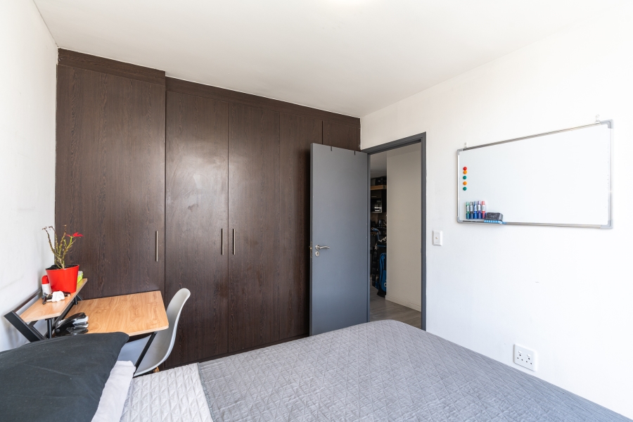 2 Bedroom Property for Sale in Zonnebloem Western Cape